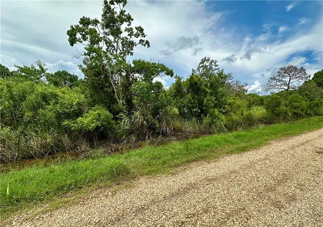 Photo 3 of Land for sale at Lot 4 Avery Dr, Slidell, LA 70461 | MLS# 2570032 | Listing updated on 2026-07-30