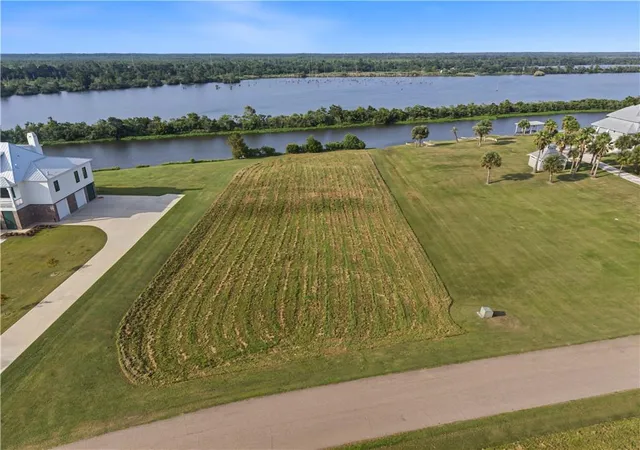 Photo 3 of Land for sale at 9 S Chenier Dr, Madisonville, LA 70447 | MLS# 2570236 | Listing updated on 2026-07-30