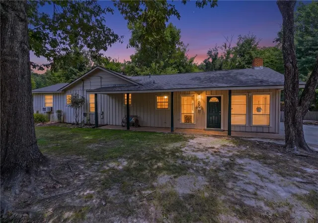 Photo 2 of Single family home for sale at 432 Pete's Hwy, Denham Springs, LA 70726 | MLS# 2570214 | Listing updated on 2026-08-30