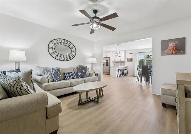 3rd image of 7701 Wilson St, Harahan, LA 70123 | MLS# 2567759
