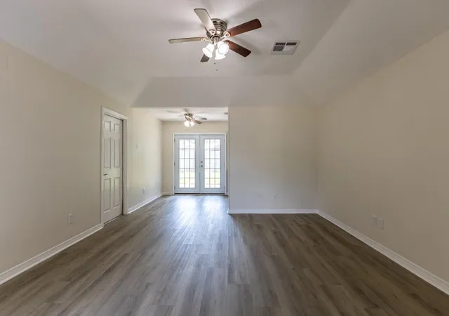 Photo 3 of Single family home for sale at 2004 Cartier Dr, La Place, LA 70068 | MLS# 2569904 | Listing updated on 2026-07-31