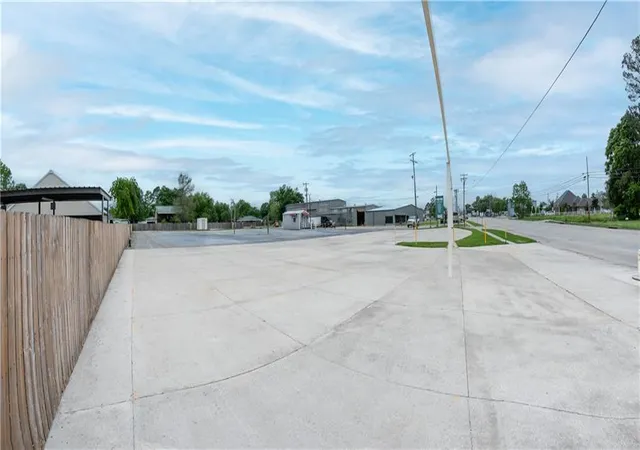 1st image of 1603 Rees St, Breaux Bridge, LA 70517 | MLS# 2570115