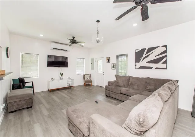 4th image of 805 Martin Luther King Dr, Franklinton, LA 70438 | MLS# 2570252
