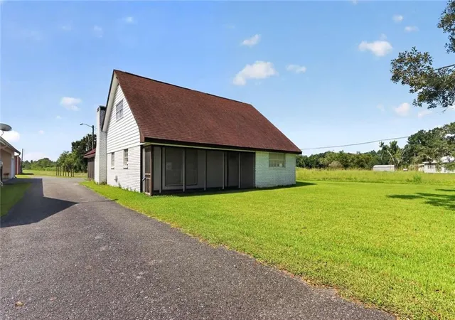 Photo 2 of Single family home for sale at 4361 Byp Black Dr, Houma, LA 70360 | MLS# 2567586 | Listing updated on 2026-08-27