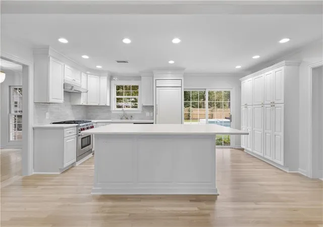 Photo 4 of Single family home for sale at 42 Riverdale Dr, Covington, LA 70433 | MLS# 2570361 | Listing updated on 2026-09-30