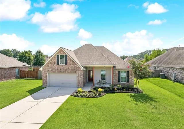 2nd image of 40032 Cottonwood Blvd, Ponchatoula, LA 70454 | MLS# 2569615