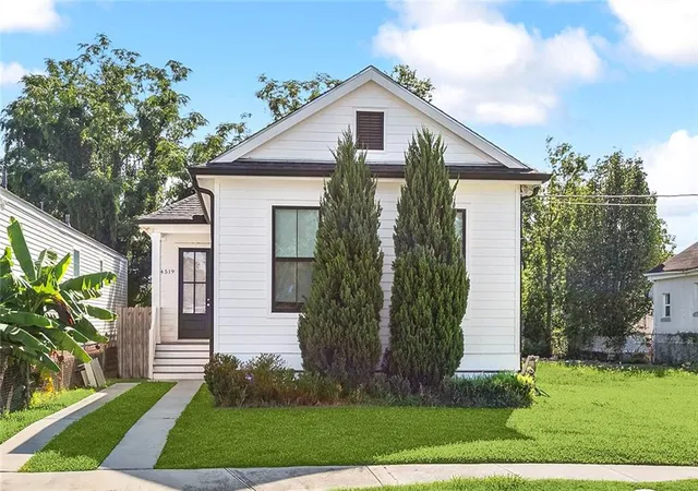 Photo 1 of Single family home for sale at 4519 New Orleans St, New Orleans, LA 70122 | MLS# 2570426 | Listing updated on 2026-07-31