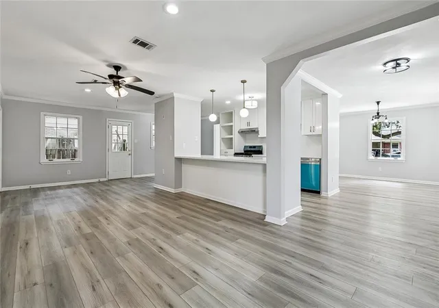 Photo 3 of Single family home for sale at 3555 Somerset Dr, New Orleans, LA 70131 | MLS# 2570429 | Listing updated on 2026-07-31
