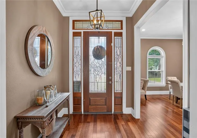 3rd image of 833 Jefferson Heights Ave, Jefferson, LA 70121 | MLS# 2570062
