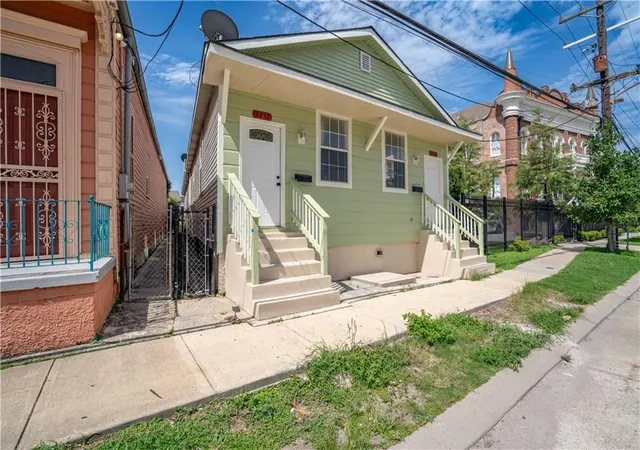 2nd image of 2212 Gravier St, New Orleans, LA 70119 | MLS# 2570409