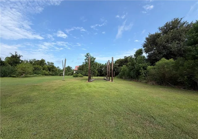 Photo 1 of Land for sale at 2101 Robin St, St Bernard, LA 70085 | MLS# 2570483 | Listing updated on 2026-08-01