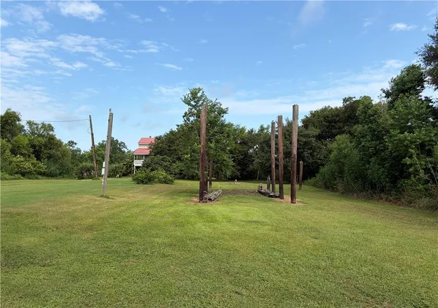Photo 3 of Land for sale at 2101 Robin St, St Bernard, LA 70085 | MLS# 2570483 | Listing updated on 2026-08-01