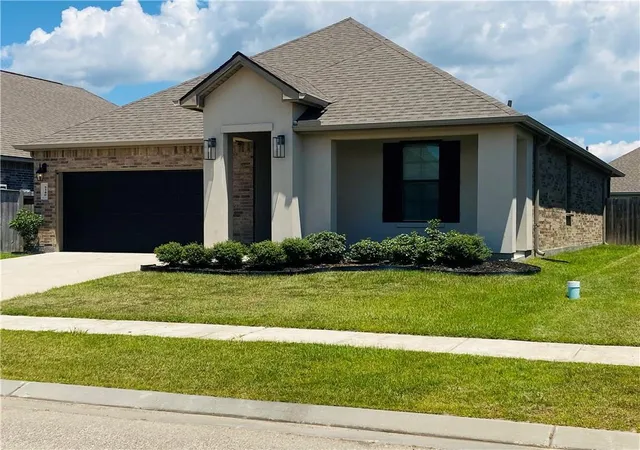 Photo 1 of Single family home for sale at 5348 Fulvetta Fls Rd, Slidell, LA 70461 | MLS# 2568340 | Listing updated on 2026-08-28