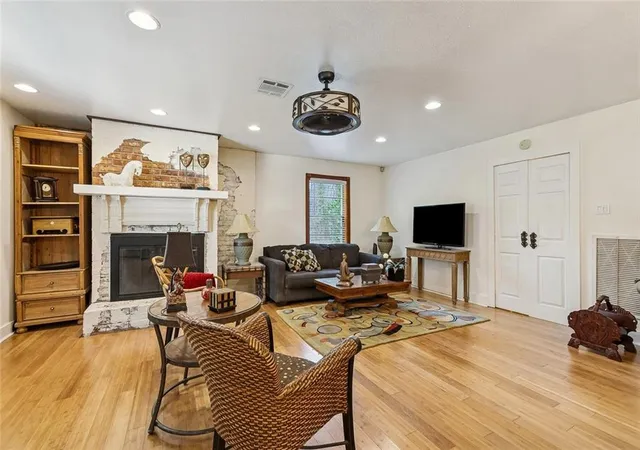 Photo 3 of Single family home for sale at 600 Coffee St, Mandeville, LA 70448 | MLS# 2570202 | Listing updated on 2026-09-01