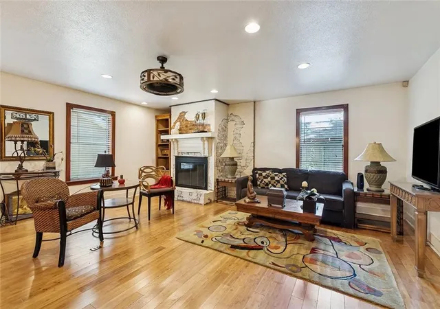 Photo 4 of Single family home for sale at 600 Coffee St, Mandeville, LA 70448 | MLS# 2570202 | Listing updated on 2026-09-01
