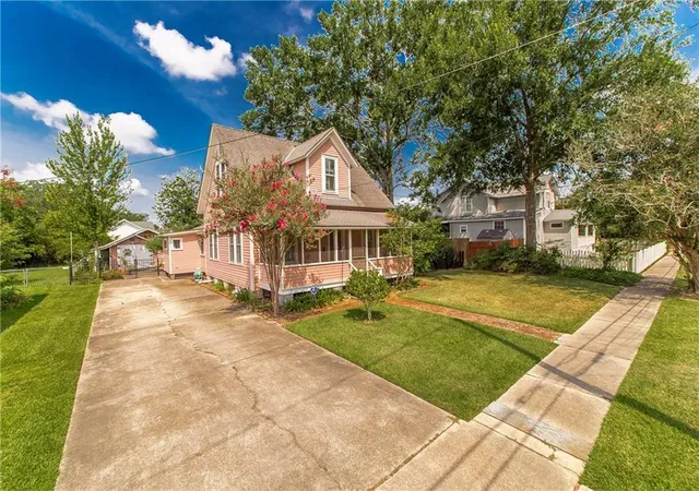 3rd image of 607 N Magnolia St, Hammond, LA 70401 | MLS# 2570514