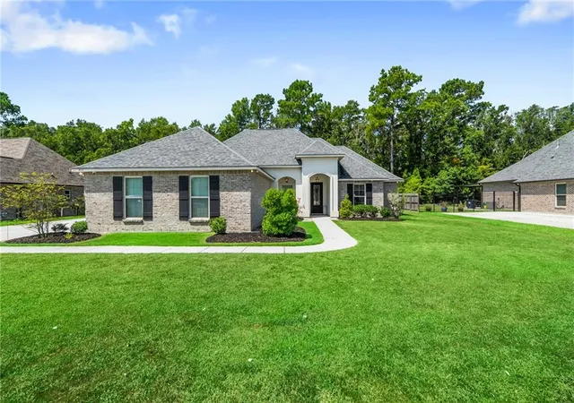 1st image of 363 Saw Grass Loop, Covington, LA 70435 | MLS# 2570476