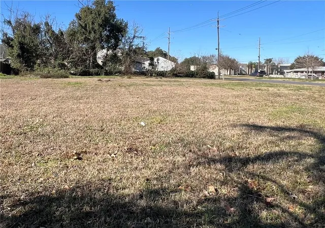 Photo 2 of Land for sale at 5564 Cameron Blvd, New Orleans, LA 70122 | MLS# 2570573 | Listing updated on 2026-08-03