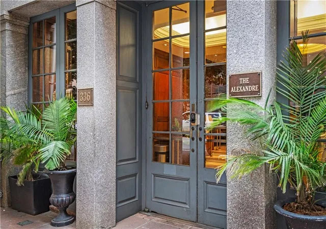 2nd image of 336 Camp St, New Orleans, LA 70130
