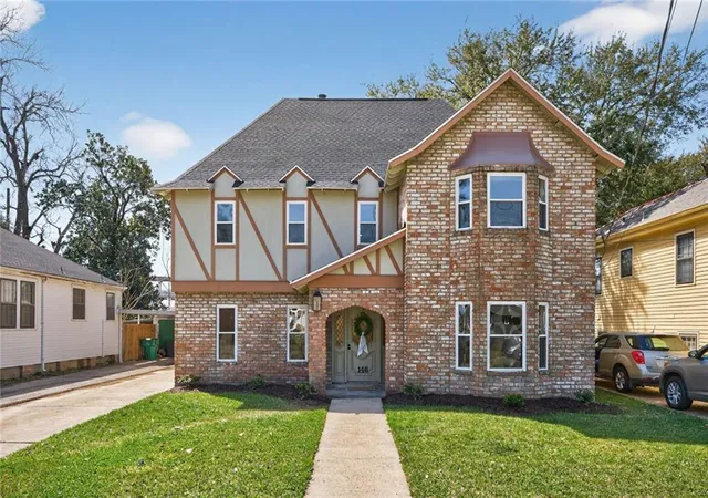 1st image of 146 Jefferson Heights Ave, Jefferson, LA 70121 | MLS# 2569784