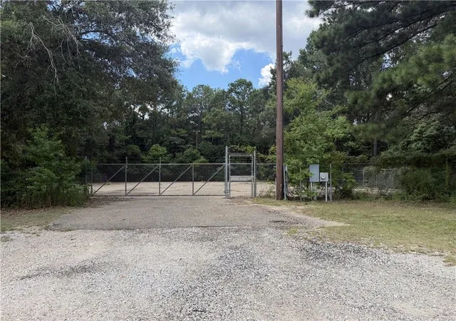 1st image of 1919 Holiday Square Blvd, Covington, LA 70433 | MLS# 2570664