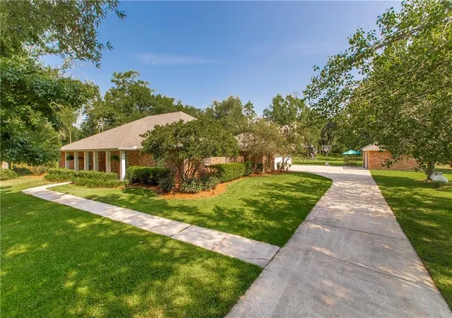 Photo 1 of Single family home for sale at 29645 J Wilson Rd, Albany, LA 70711 | MLS# 2570717 | Listing updated on 2026-08-04