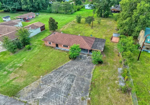 2nd image of 1907 Davenport Ave, Bogalusa, LA 70427 | MLS# 2570793