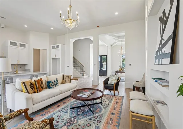 2nd image of 539 Athania Pkwy, Metairie, LA 70001 | MLS# 2570157