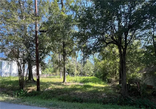 Photo 3 of Land for sale at 2631 Jefferson St, Mandeville, LA 70448 | MLS# 2570695 | Listing updated on 2026-08-04
