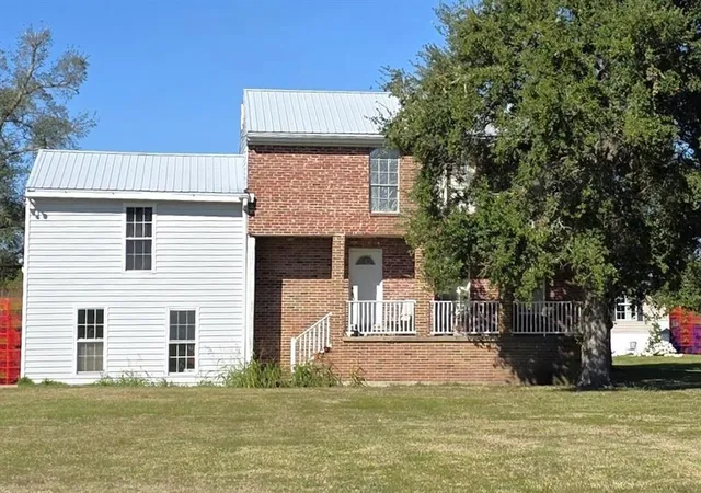 Photo 2 of Multi family home for sale at 123 Colorado Ln, Buras, LA 70041 | MLS# 2570892 | Listing updated on 2026-08-04