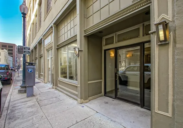 1st image of 821 Perdido St #3C, New Orleans, LA 70112 | MLS# 2570808