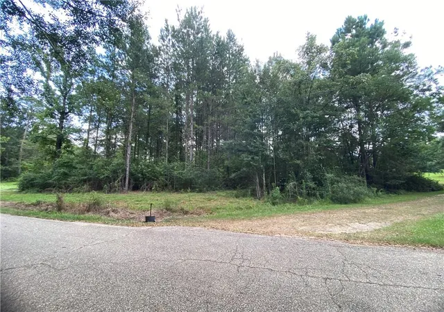 Photo 2 of Land for sale at 461 Taylor St, Greensburg, LA 70441 | MLS# 2570988 | Listing updated on 2026-08-05