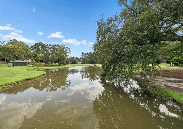 18th image of 50 N Court Villa Dr #50, Mandeville, LA 70471 | MLS# 2570328