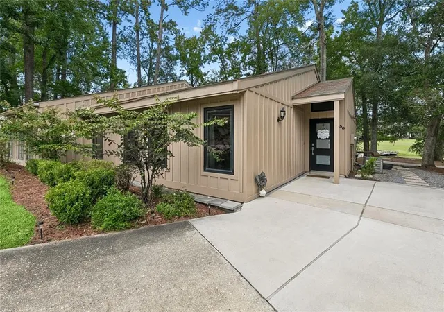 1st image of 50 N Court Villa Dr #50, Mandeville, LA 70471 | MLS# 2570328