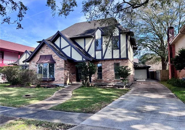 2nd image of 46 Yellowstone Dr, New Orleans, LA 70131 | MLS# 2571106
