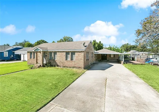 Single family home for sale at 425 Goodhope St, Norco, LA 70079 | MLS# 2569394