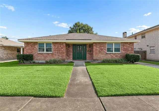 2nd image of 616 Saint Julien Dr, Kenner, LA 70065 | MLS# 2571095