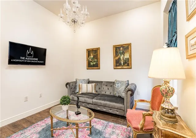 4th image of 336 Camp St #403, New Orleans, LA 70130 | MLS# 2571117