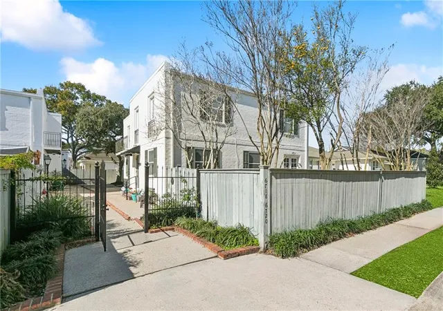 Photo 3 of Sale Pending at 6720 Argonne Blvd, New Orleans, LA 70124 | MLS# 2571131 | Listing updated on 2026-09-01