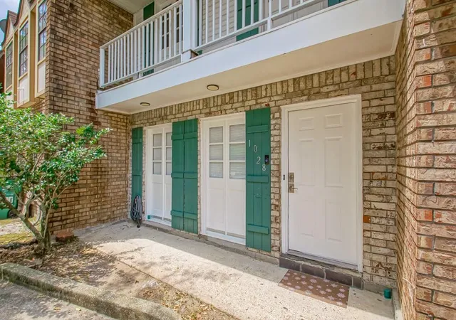 1st image of 1028 Dimarco Dr, Marrero, LA 70072 | MLS# 2571141