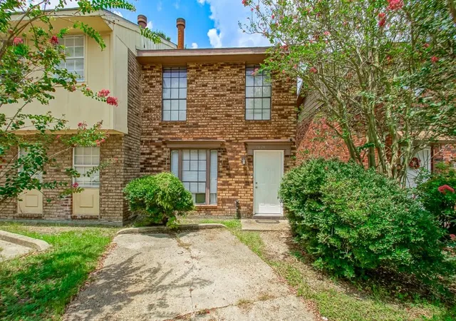 2nd image of 1024 Dimarco Dr, Marrero, LA 70072 | MLS# 2571094