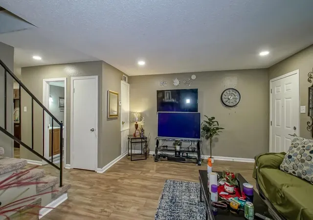 3rd image of 1024 Dimarco Dr, Marrero, LA 70072 | MLS# 2571094