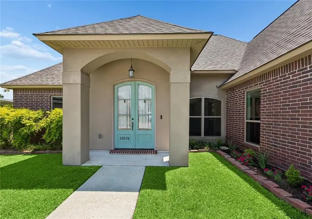 Photo 3 of Sale Pending at 26078 Big Ben Dr, Denham Springs, LA 70726 | MLS# 2571485 | Listing updated on 2026-08-27
