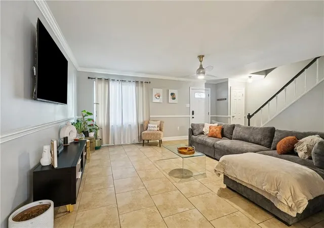 Photo 2 of Townhouse for sale at 231 Wright Ave #B, Terrytown, LA 70056 | MLS# 2571578 | Listing updated on 2026-09-01