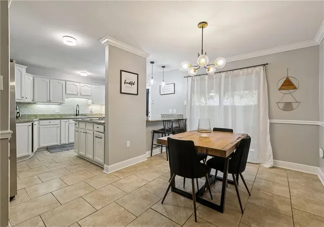 Photo 3 of Townhouse for sale at 231 Wright Ave #B, Terrytown, LA 70056 | MLS# 2571578 | Listing updated on 2026-09-01