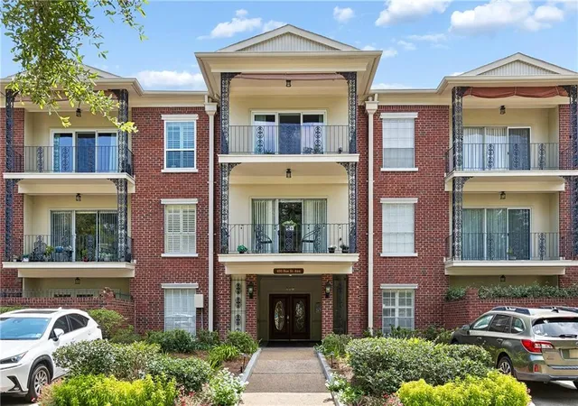Condo for sale at 400 Rue St Ann St #109, Metairie, LA 70005 | MLS# 2571033