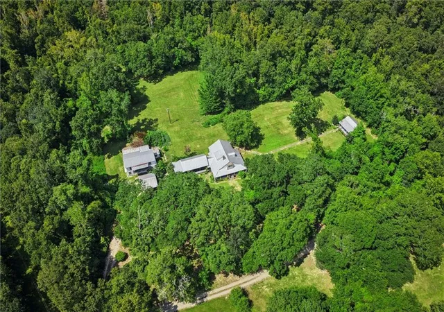 Photo 3 of Single family home for sale at 73184 Keen Rd, Abita Springs, LA 70420 | MLS# 2570874 | Listing updated on 2026-08-27