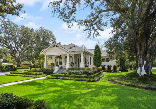 Photo 2 of Single family home for sale at 704/718 S Jahncke Ave, Covington, LA 70433 | MLS# 2571357 | Listing updated on 2026-09-01