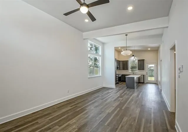 Photo 2 of Single family home for sale at 1044 Pin Oak Ave, Terrytown, LA 70056 | MLS# 2570909 | Listing updated on 2026-08-27