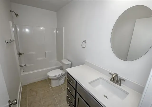 Photo 3 of Single family home for sale at 1044 Pin Oak Ave, Terrytown, LA 70056 | MLS# 2570909 | Listing updated on 2026-08-27